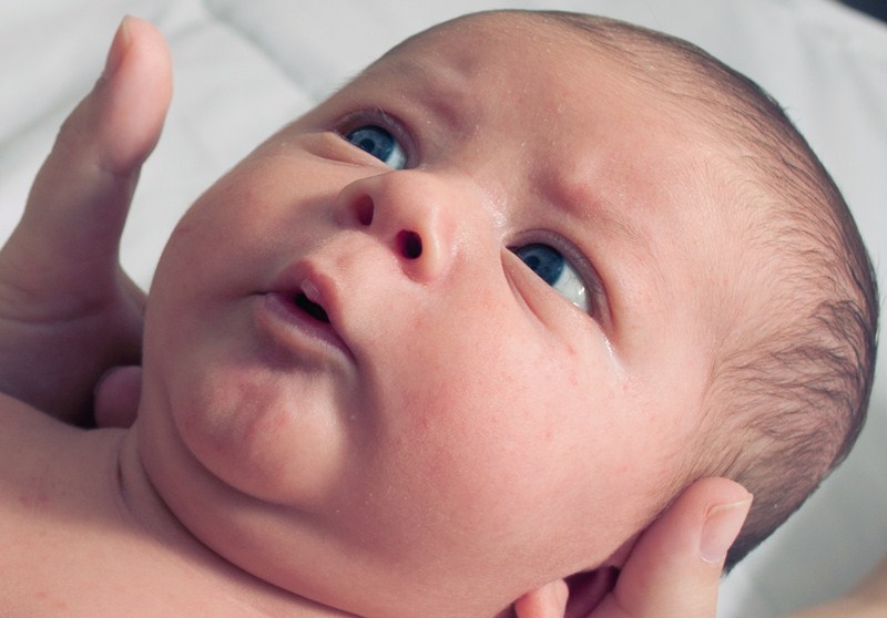 Почему новорожденный икает и что с этим делать? — ЦСМ Здравица